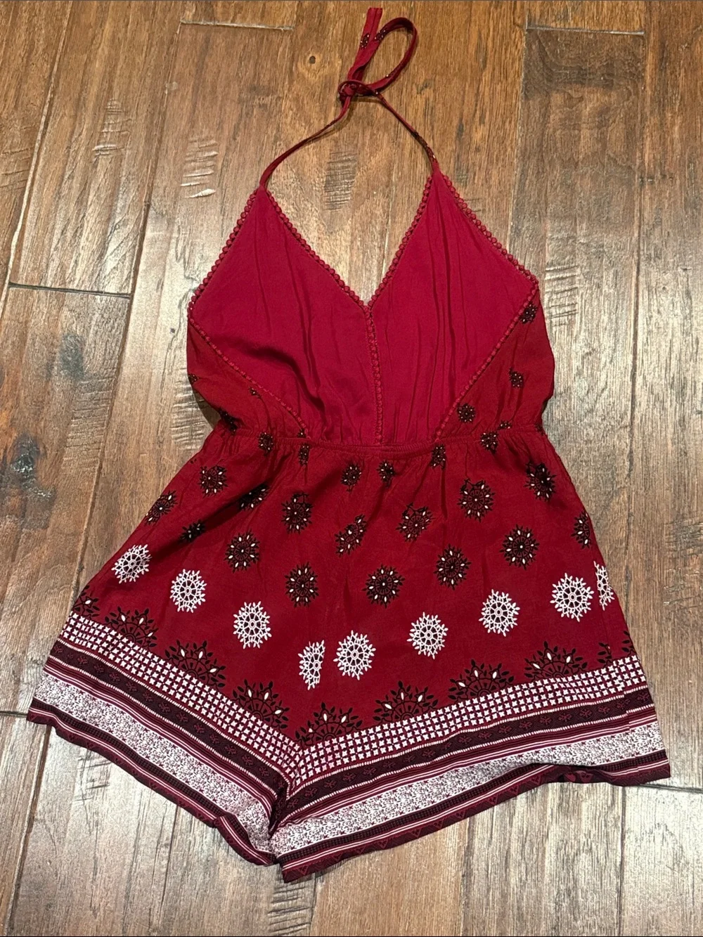 Size Medium Women’s Burgundy Printed Romper with V-Neck